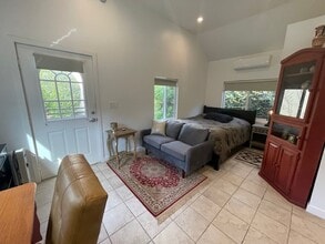 1314 S Curson Ave in Los Angeles, CA - Building Photo - Building Photo