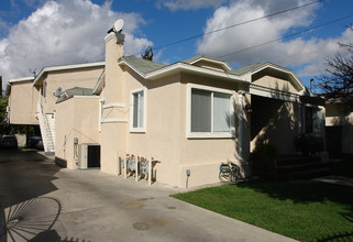 1147 N Alexandria Ave in Los Angeles, CA - Building Photo - Building Photo