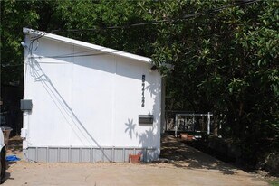 5712 Woodrow Ave in Austin, TX - Building Photo