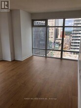 2181 Yonge St in Toronto, ON - Building Photo - Building Photo