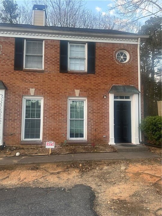 4373 Redgate Rd in Norcross, GA - Foto de edificio