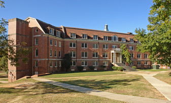 Sampson Hall Apartamentos