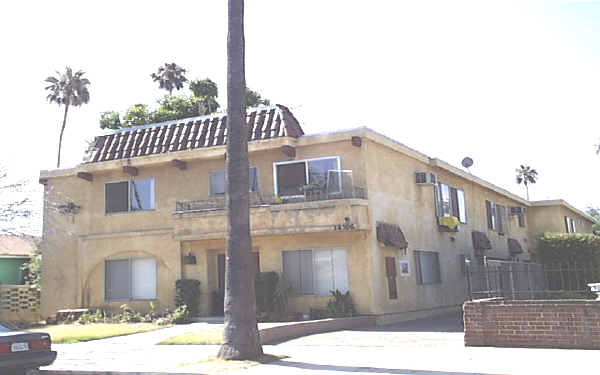 14306 Kittridge St in Van Nuys, CA - Building Photo - Building Photo