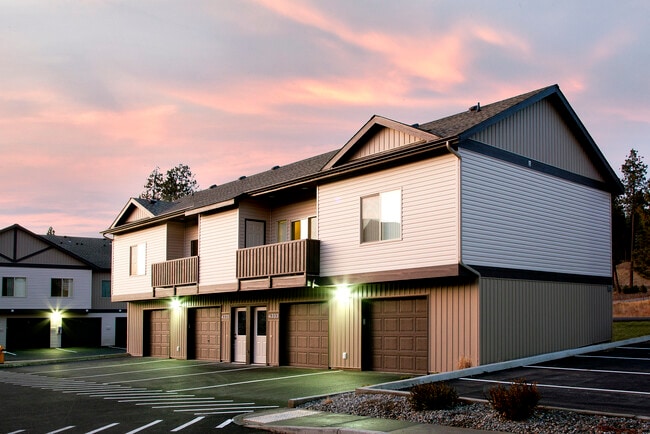 Residence at Mill River