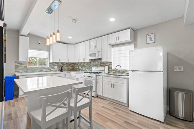 2417 E Wilson Ave in Las Vegas, NV - Building Photo - Building Photo