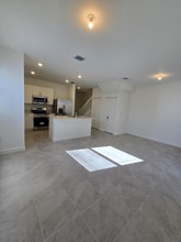 1193 NW 1st Ter in Florida City, FL - Building Photo - Building Photo