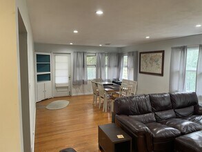 104 Terrace Cir in Syracuse, NY - Building Photo - Building Photo