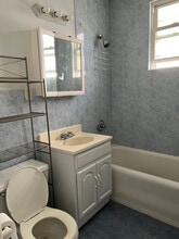 144 Daniel Low Ter, Unit 2R in Staten Island, NY - Foto de edificio - Building Photo