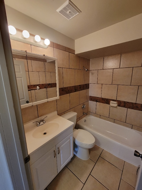 property at 701 Lake St