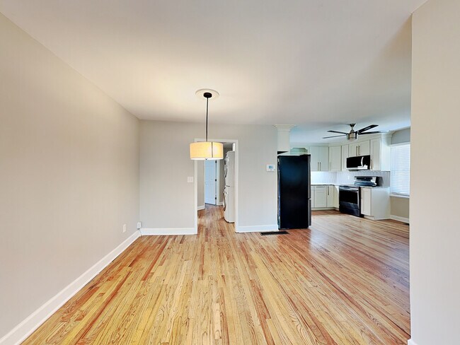 1731 Braeburn Dr SE in Atlanta, GA - Foto de edificio - Building Photo