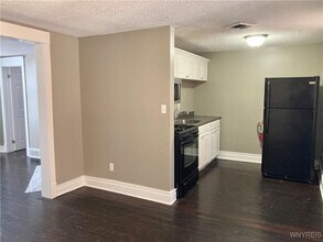 294 S Elmwood Ave in Buffalo, NY - Building Photo - Building Photo