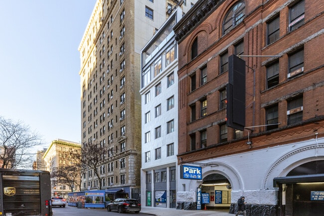 207 W 75th St
