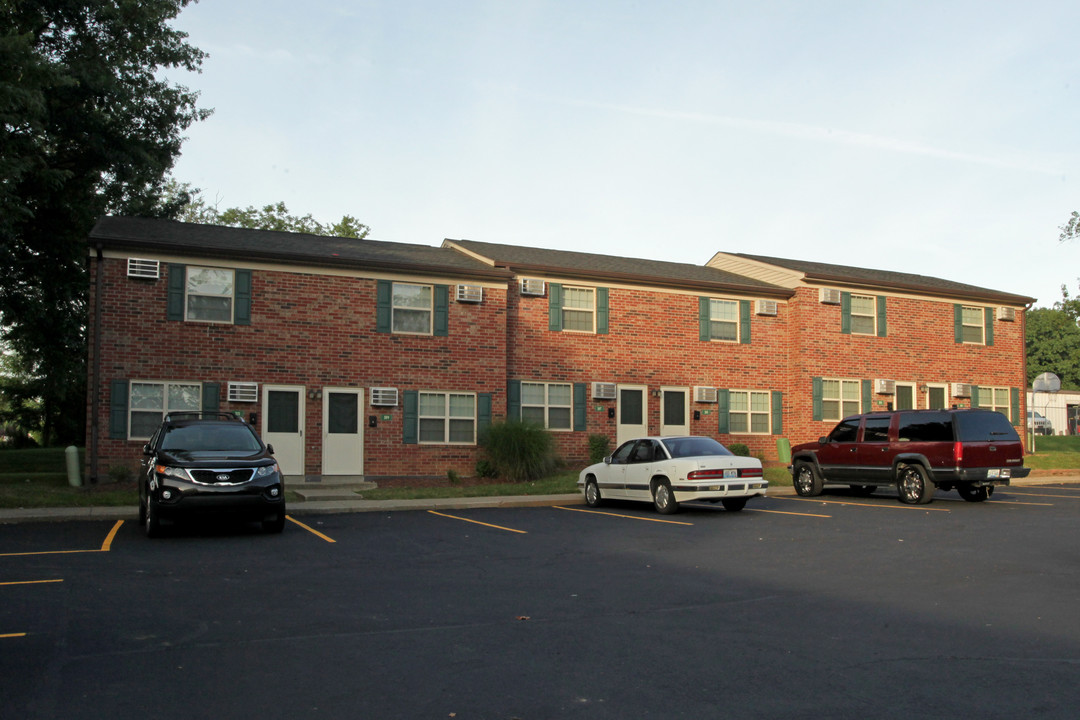 Woodside Village in Louisville, KY - Building Photo