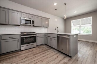 1510 N Gregg Ave in Fayetteville, AR - Building Photo - Building Photo