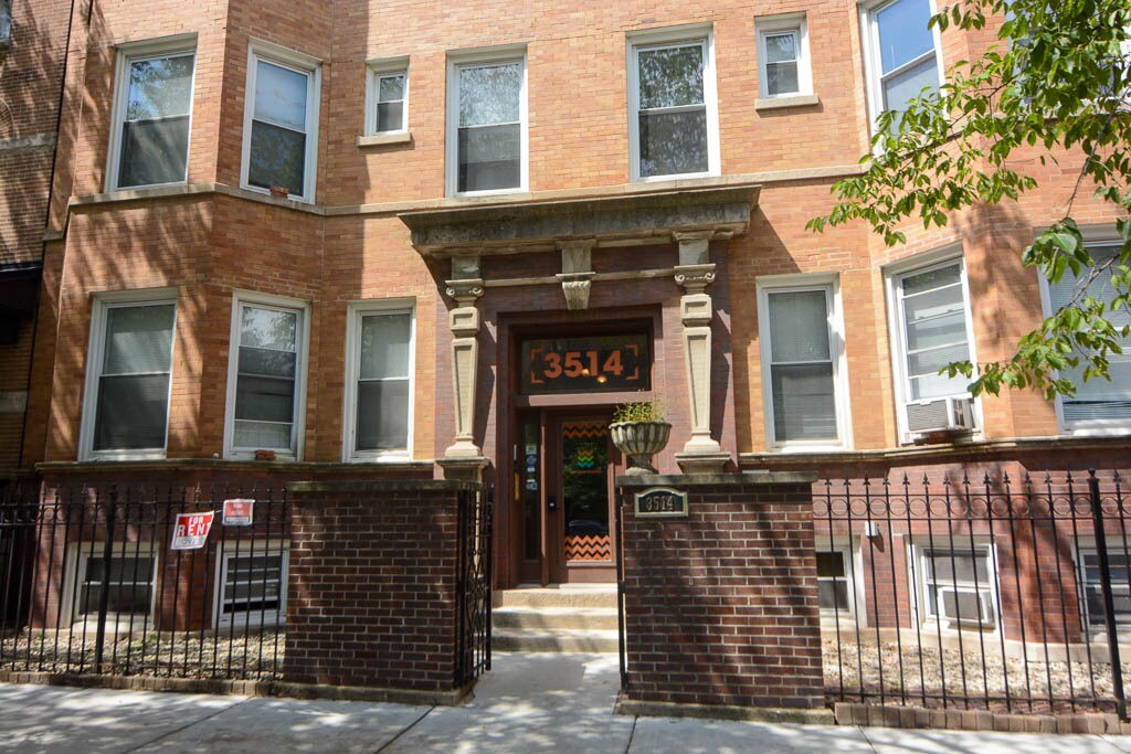 3514 N Sheffield Ave in Chicago, IL - Building Photo