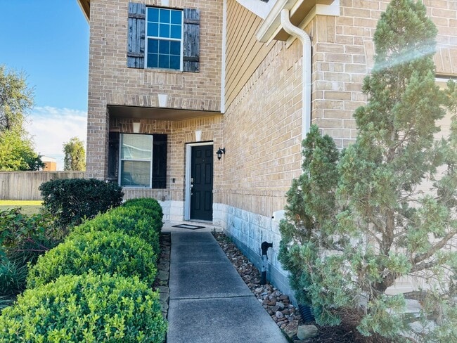 property at 8525 Sunset Loch Dr