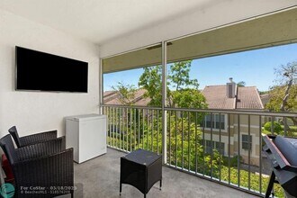 2960 Riverside Dr in Coral Springs, FL - Building Photo - Building Photo
