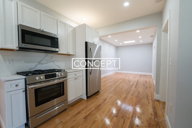 property at 372 Oxford St