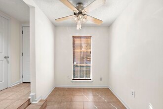 711 Holiday Dr in Galveston, TX - Building Photo - Building Photo