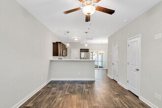 10 Jaydn Dr W in Jacksonville, NC - Building Photo - Building Photo