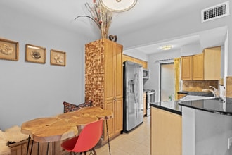 3075 Willow Green Dr in Sarasota, FL - Building Photo - Building Photo