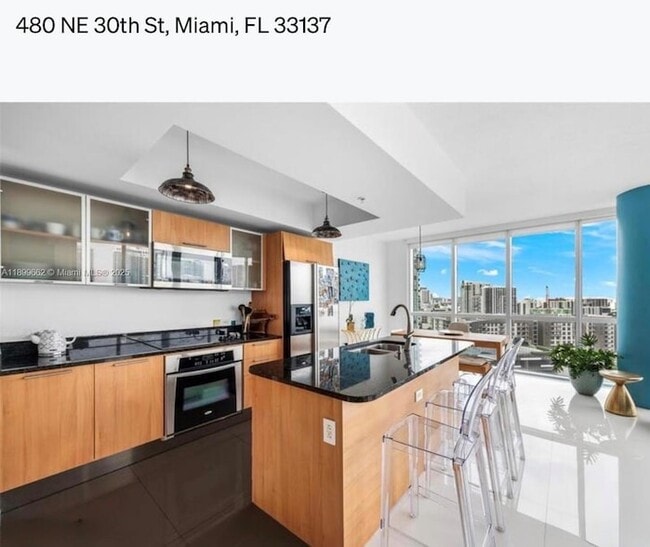 480 NE 30th St, Unit 1607 in Miami, FL - Building Photo - Building Photo