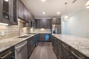 5613 Belmont Ave in Dallas, TX - Building Photo