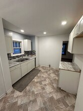 1145 Brown St in Akron, OH - Building Photo - Building Photo