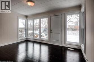 37 Edna St in Kitchener, ON - Building Photo - Building Photo