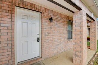 1966 Bishop Hl in Frisco, TX - Building Photo - Building Photo