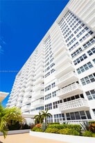 4010 Galt Ocean Dr in Fort Lauderdale, FL - Building Photo