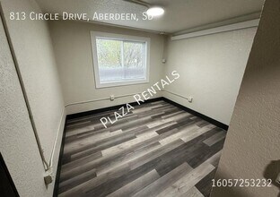 1020 N 2nd St in Aberdeen, SD - Building Photo - Building Photo