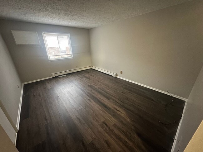 607 Hillview Dr in Normal, IL - Building Photo - Building Photo