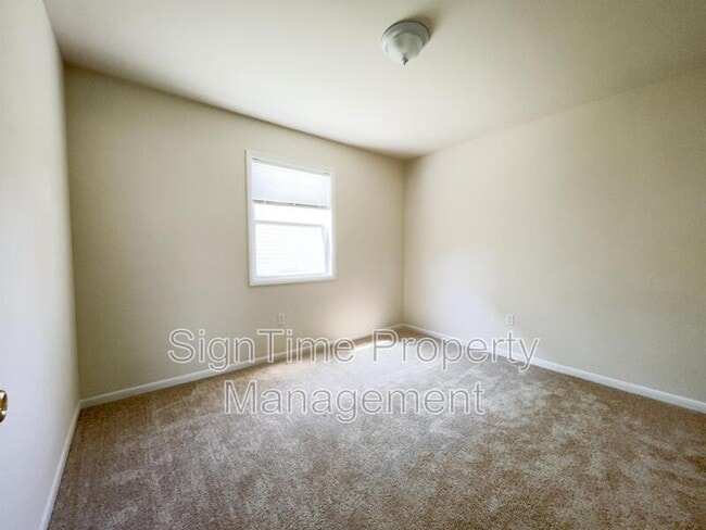 225 Wakefield Rd in Hagerstown, MD - Building Photo - Building Photo
