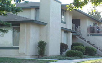 1218 Oxford Dr Apartments