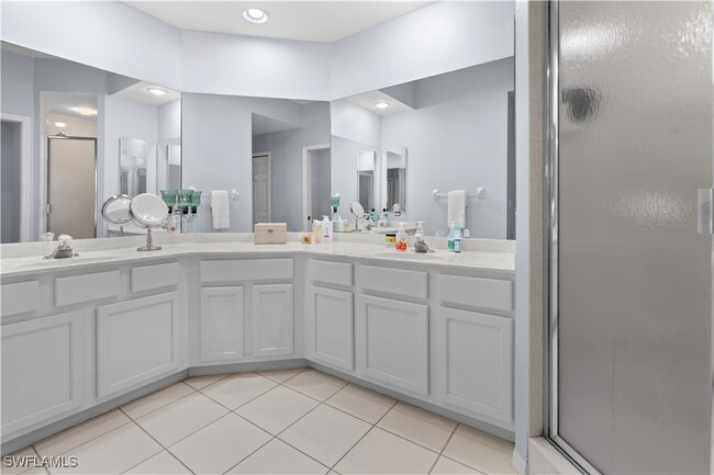 property at 14967 Rivers Edge Ct