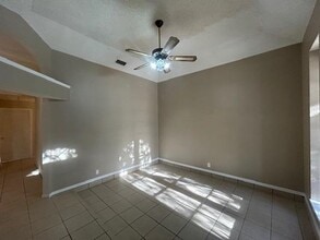 156 Lynn Loop in Laredo, TX - Building Photo - Building Photo