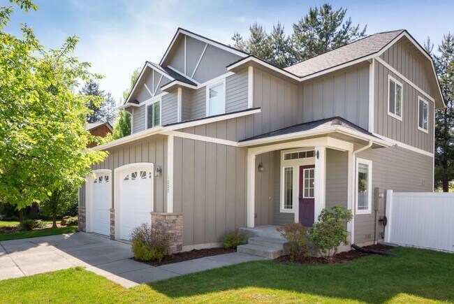 property at 1007 Shadow Wood Ln