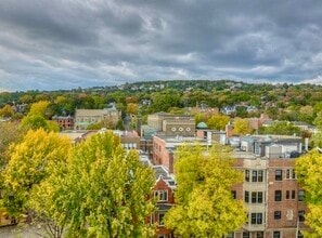 4444 Sherbrooke O in Westmount, QC - Building Photo - Building Photo