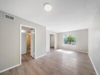 9204 Campbell Rd photo'