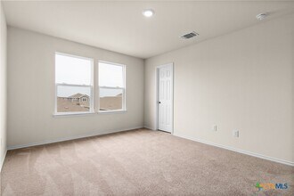 169 Katie Elder Dr in Jarrell, TX - Building Photo - Building Photo
