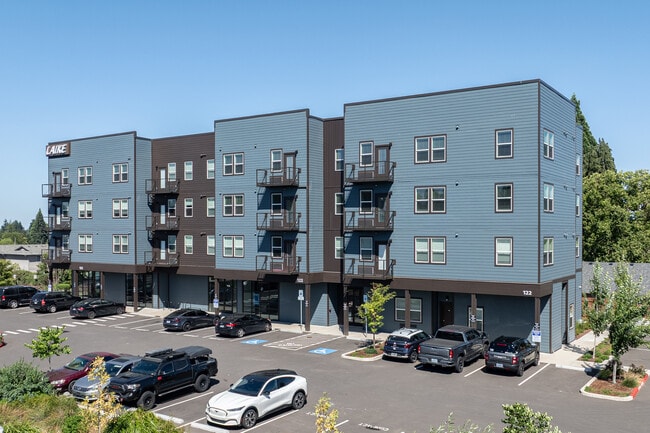 Laike Plaza in Salem, OR - Building Photo - Interior Photo