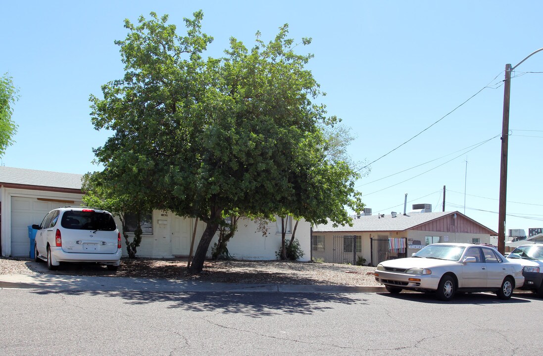 (mountain Shadows Apartments) in Phoenix, AZ - Building Photo