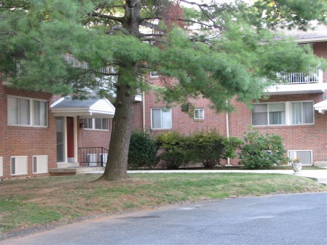 Mt Washington Bartol Manor in Baltimore, MD - Building Photo - Building Photo