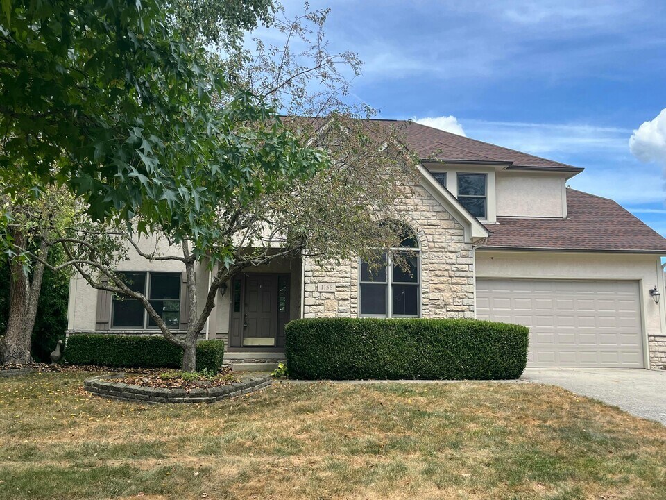 1156 Lake Point Dr in Westerville, OH - Building Photo