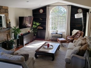 11225 Sierra Pass Pl in Los Angeles, CA - Building Photo - Building Photo