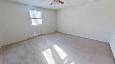 141 Oak Manor Dr in York, PA - Building Photo - Building Photo