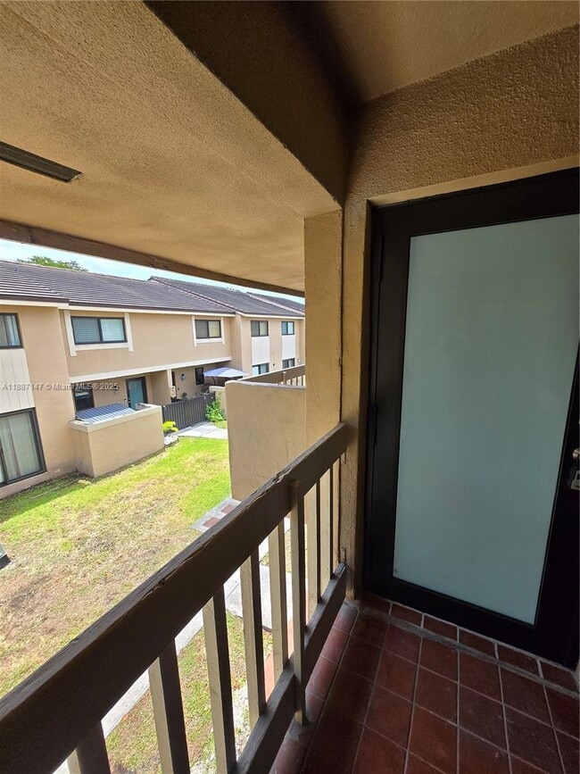 15425 SW 80th St in Miami, FL - Building Photo - Building Photo