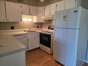 19800 W 12 Mile Rd in Southfield, MI - Building Photo - Building Photo