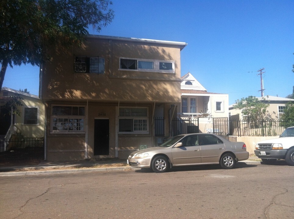 2458-2462 K St in San Diego, CA - Building Photo